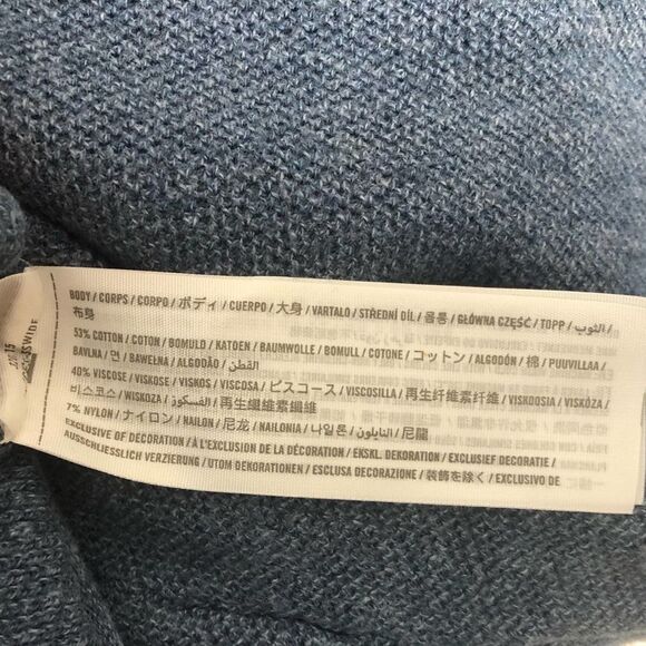 Hollister Medium Soft Knit Shirt - Picture 9 of 10